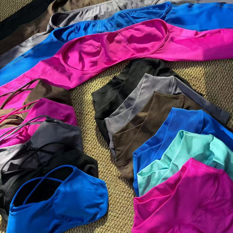 Pilates Yoga Set - ชุดออกกำลังกายผู้หญิงแบบยืดหยุ่นสูง Vision Shrug เสื้อชั้นในกีฬาและกางเกงขาสั้น ชุดโยคะสวมใส่สบายสำหรับออกกำลังกาย