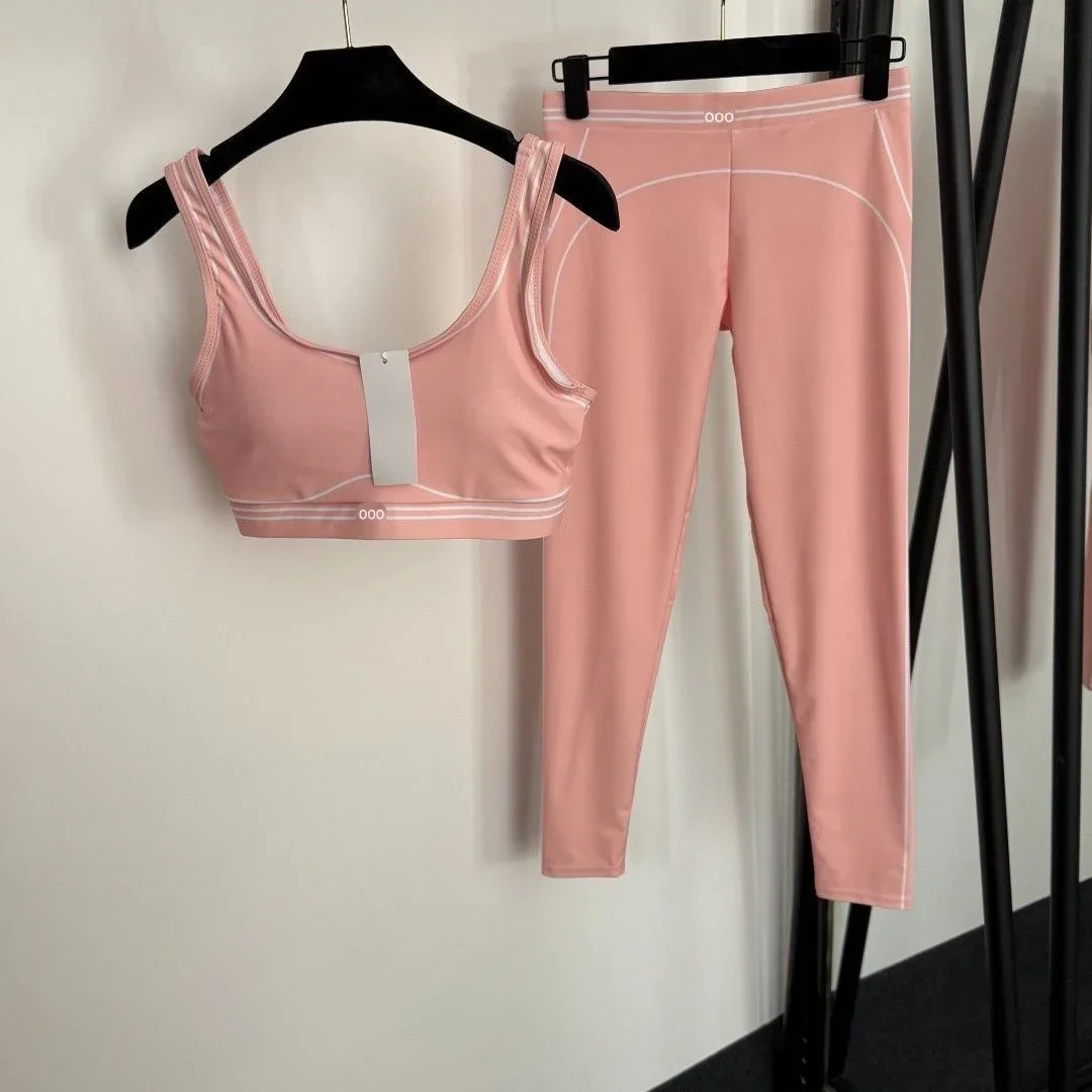 Pilates Yoga Set - ชุดออกกำลังกายสองชิ้น เสื้อกล้ามและกางเกงขายาว ระบายอากาศได้ดี ยืดหยุ่น สวมใส่สบาย เหมาะสำหรับวิ่ง