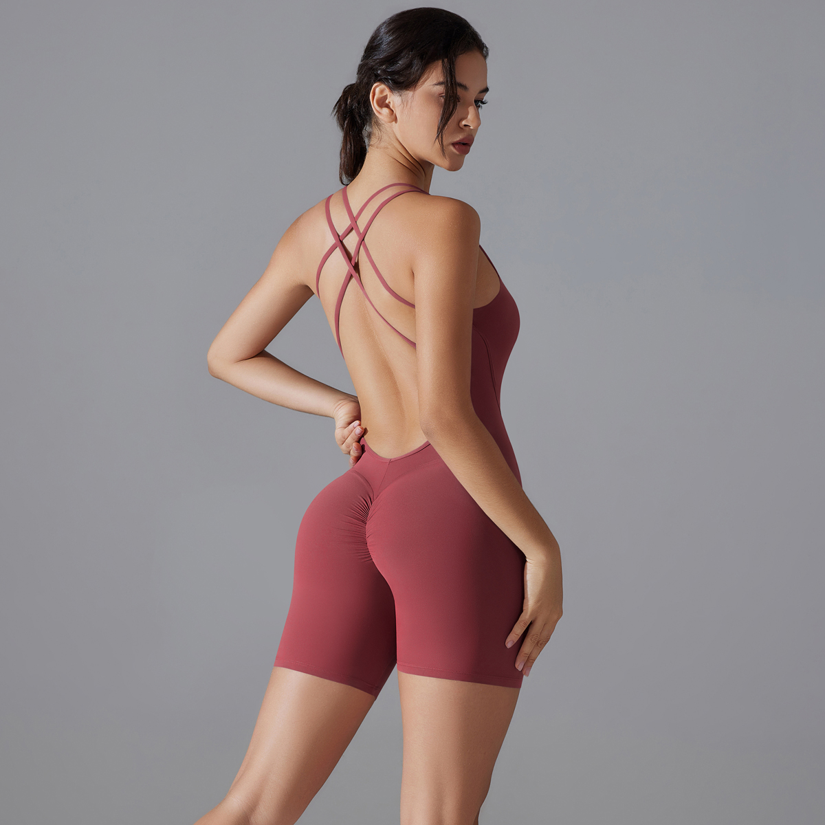 ชุดโยคะเซ็กซี่Backless Sportyแ - Pilates Yoga Set บทวิจารณ์และราคา