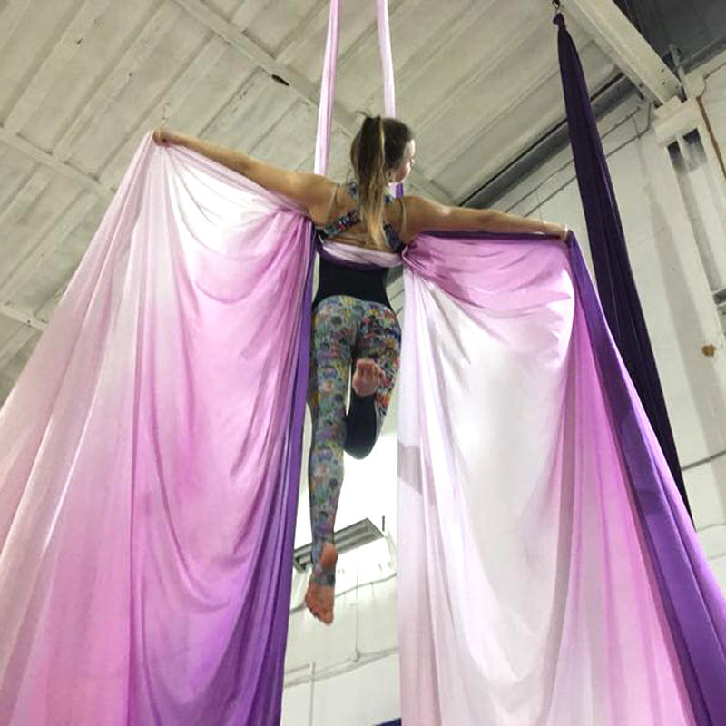 เปลญวนโยคะต้านแรงโน้มถ่วงแบบไล - Aerial Silk Hammock บทวิจารณ์และราคา